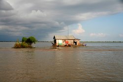 Floating home